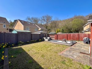 Photo 21- click for photo gallery